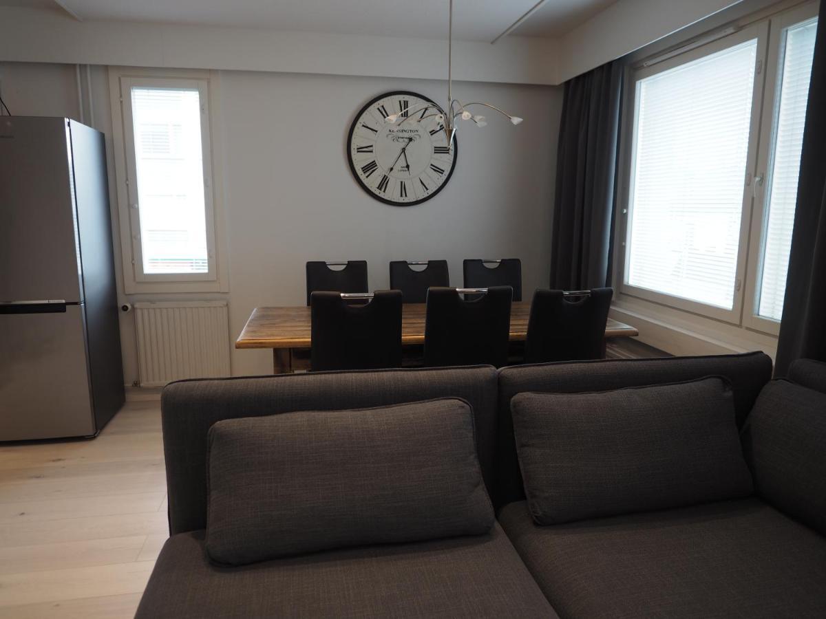 Apartment Oulu Station Suite Bagian luar foto