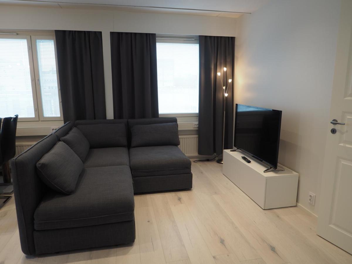 Apartment Oulu Station Suite Bagian luar foto