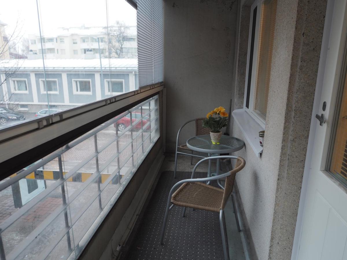 Apartment Oulu Station Suite Bagian luar foto